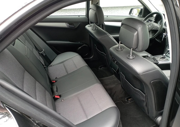 Mercedes-Benz Klasa C cena 36900 przebieg: 176000, rok produkcji 2007 z Augustów małe 704
